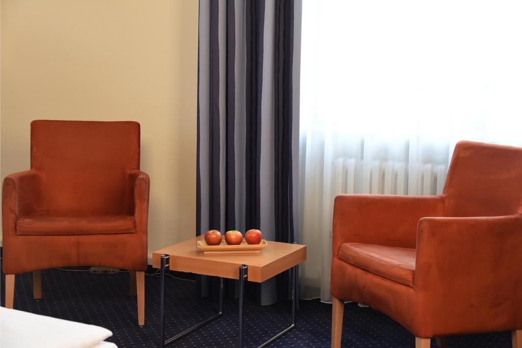 Intercityhotel 3*