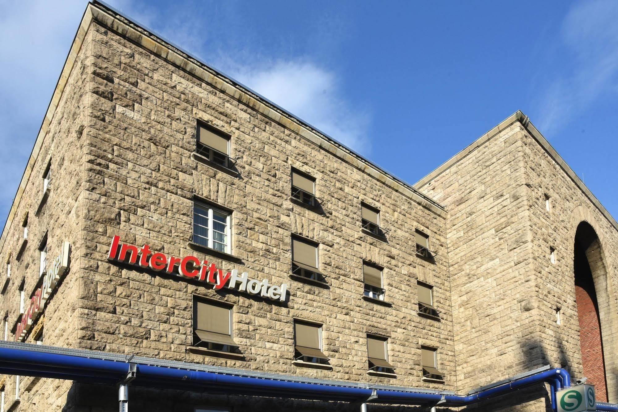 Intercityhotel 3*